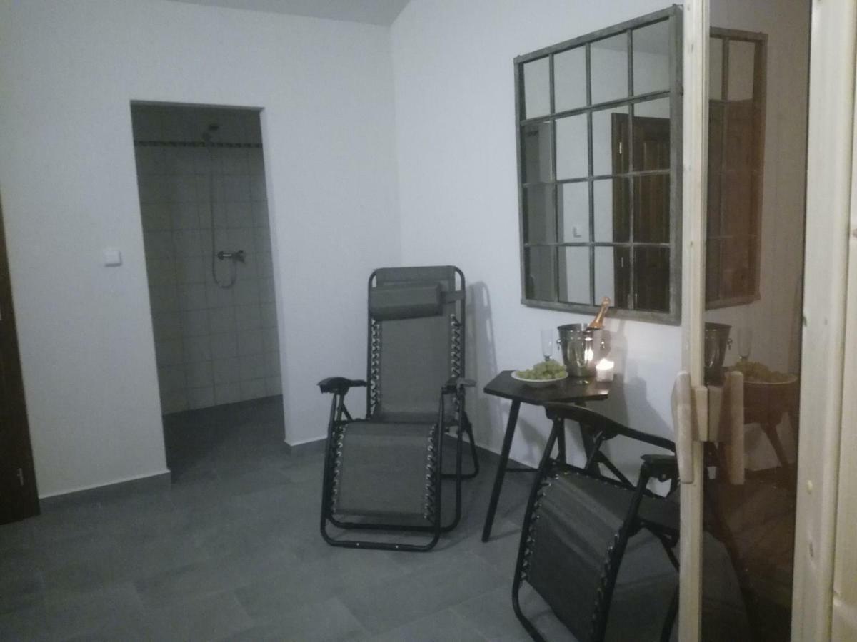 Na Letnim Byte Kourim Bagian luar foto